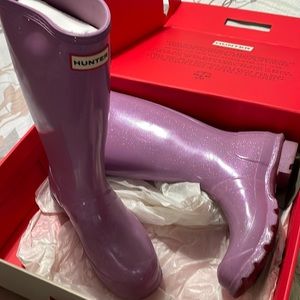 Kids size 4 Starcloud Hunter rain boots
